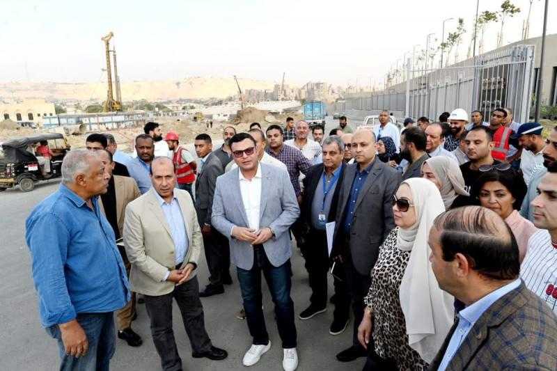 وزير الإسكان يقوم بجولة موسعة بمشروع ”حدائق تلال الفسطاط” بمحافظة القاهرة
