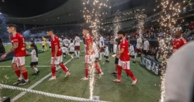 جرديشار يغادر مواجهة الاهلى مصابا أمام سيراميكا وطاهر محمد بديلا له
