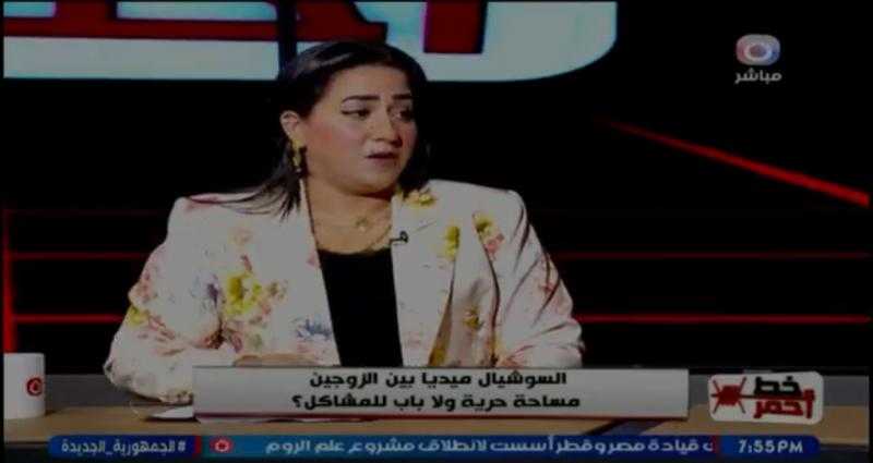 خفايا غير متوقعة| كيف يسيطر العالم الافتراضي على عقول النساء؟