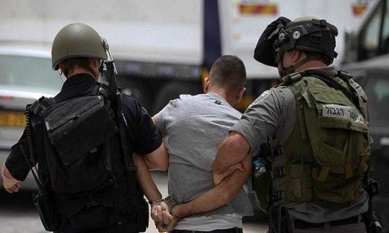 الاحتلال الإسرائيلي يقتحم بلدات في رام الله وجنين ويحوّل منازل إلى ثكنات عسكرية