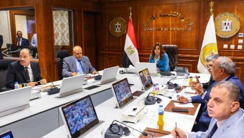 وزيرة التنمية المحلية تتابع سير انتخابات النواب بالمحافظات