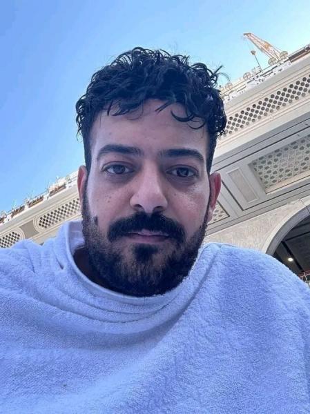 زوجة إسماعيل الليثي تذبح عجلا صدقة وتدعو له بالرحمة