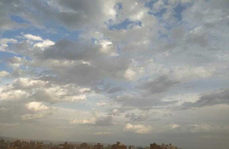 استمرار السحب الركامية على السواحل الشمالية وشمال الوجه البحري