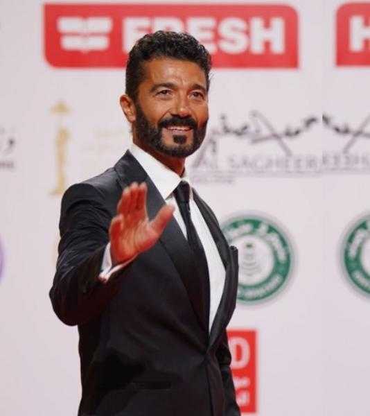 يسري نصر الله يشيد بكلمة خالد النبوي في افتتاح القاهرة السينمائي: حضورك على المسرح كان رائعا