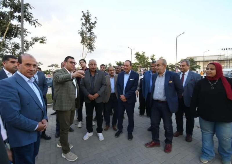 وزير الإسكان يتفقد مشروع ”حدائق تلال الفسطاط” ويتابع ترتيبات انطلاق مهرجان الفسطاط الشتوي 2025