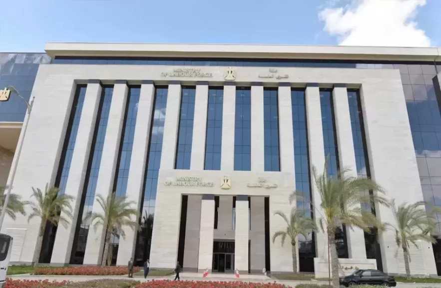 وزارة العمل تطلق الدفعة الأولى من برنامج ”سفراء العمل” بمشاركة 50 شابا وفتاة