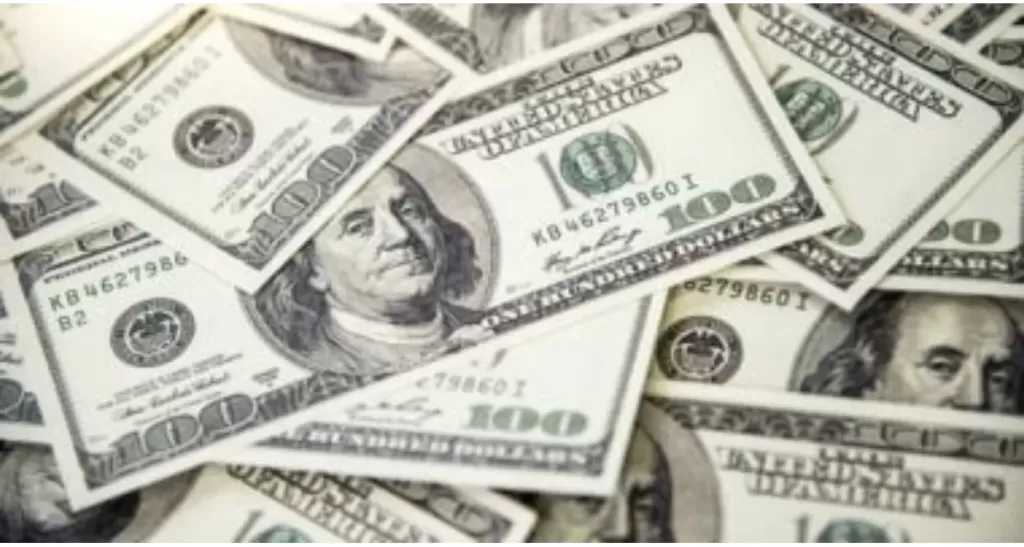 استقرار سعر الدولار اليوم.. البنك المركزى يسجل 47.52 جنيه للبيع