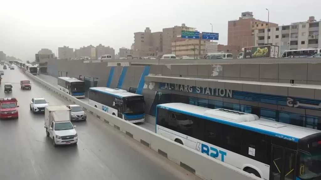 الشركة المصرية للأتوبيس الترددي (BRT) توضح ما تردد بشأن تعديل توقيتات تشغيله