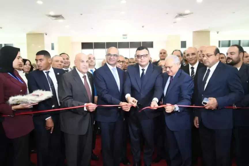 وزير الإسكان يفتتح المؤتمر والمعرض الدولي للمياه والبنية التحتية (IWWI 2025) ويتفقد أجنحة الشركات