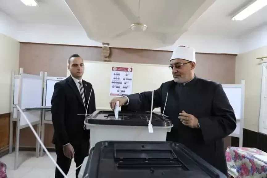 مفتي الجمهورية يُدلي بصوته في انتخابات مجلس النواب لعام 2025