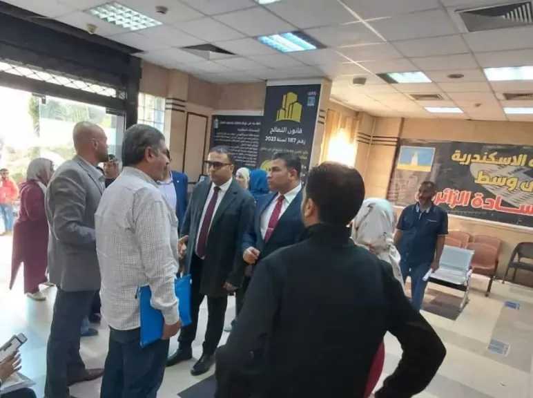 منال عوض: إعداد خطة تشغيل منتظمة لسيارات المراكز التكنولوجية المتنقلة وتعميم آليات التحصيل الإلكتروني
