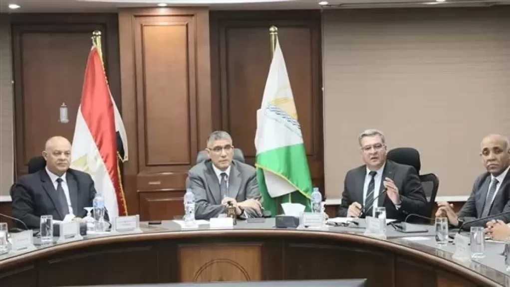محافظ الجيزة: تطوير الخدمات الطبية في عيادات بعض المراكز