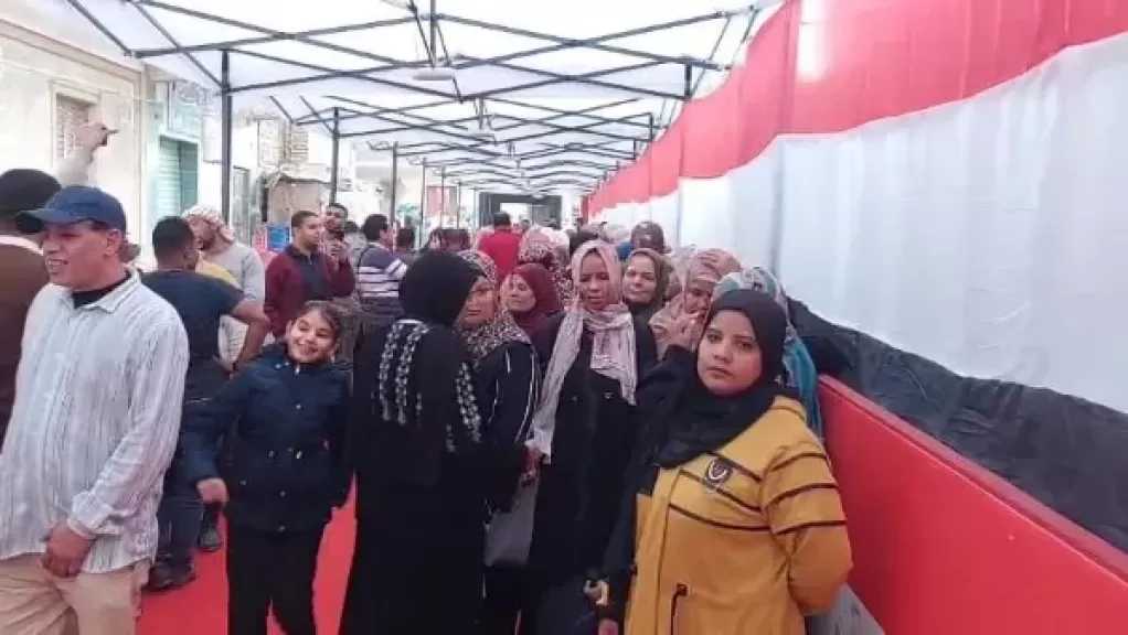 إقبال كثيف من الناخبين في اليوم الثاني لانتخابات مجلس النواب بالقليوبية