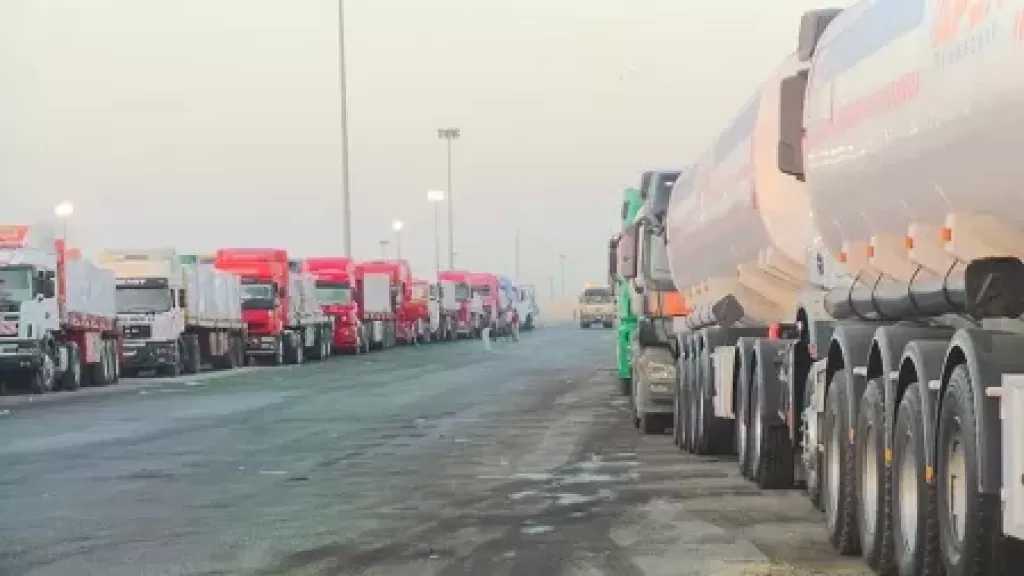 177 شاحنة مساعدات تغادر معبر رفح البري لدعم قطاع غزة