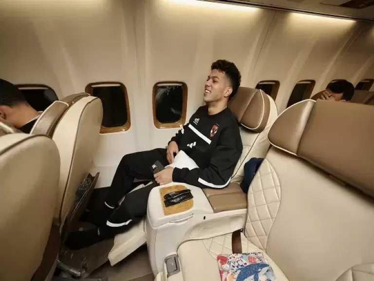 بعثة الأهلي تعود إلى القاهرة بعد التعادل مع الجيش الملكي في دوري الأبطال