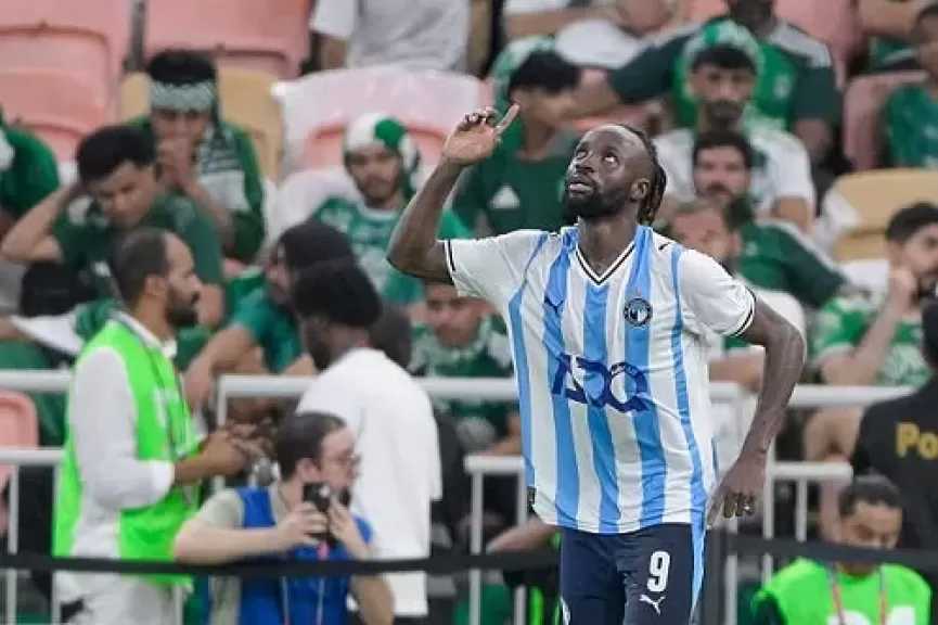 فيستون ماييلي يقود هجوم بيراميدز في التشكيل المتوقع أمام باور ديناموز