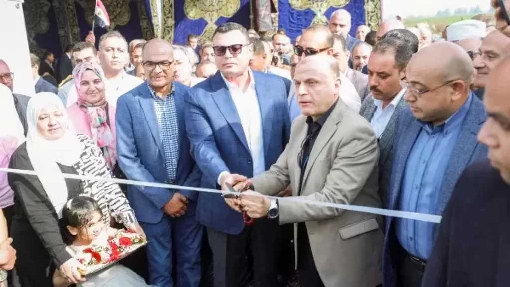 وزير الإسكان ومحافظ كفر الشيخ يفتتحان محطة مياه دقميرة النموذجية| صور