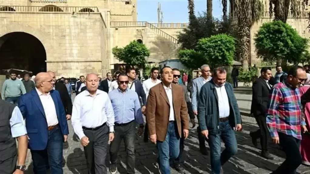 مدبولي يتفقد منطقة مسجد الحاكم بأمر الله