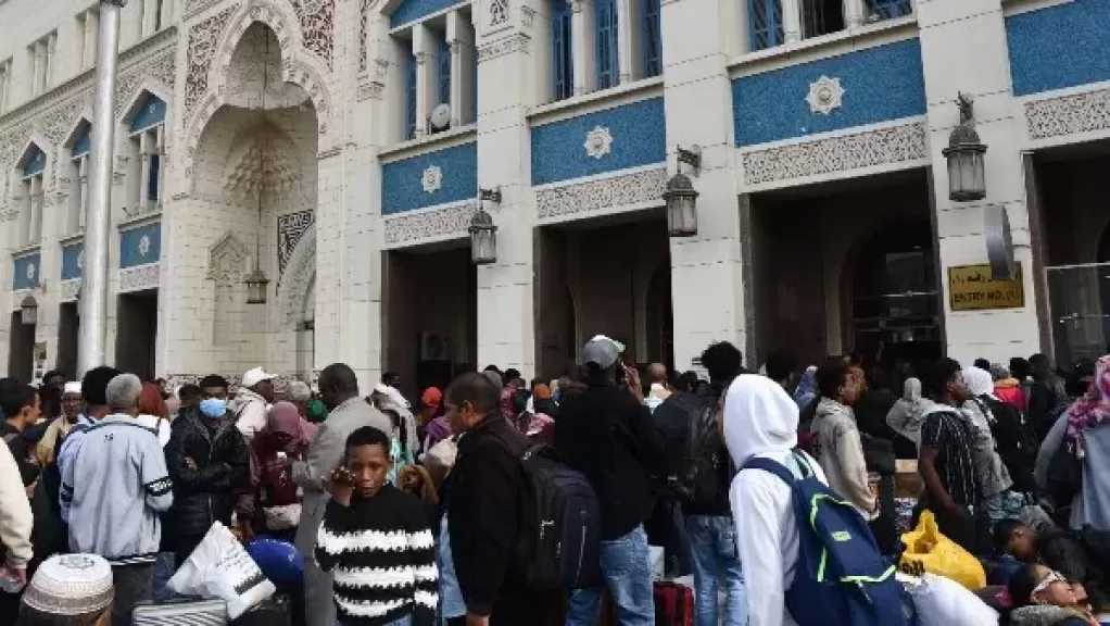 سكك حديد مصر تواصل نقل الاشقاء السودانيين بقطارات ”العودة الطوعية”