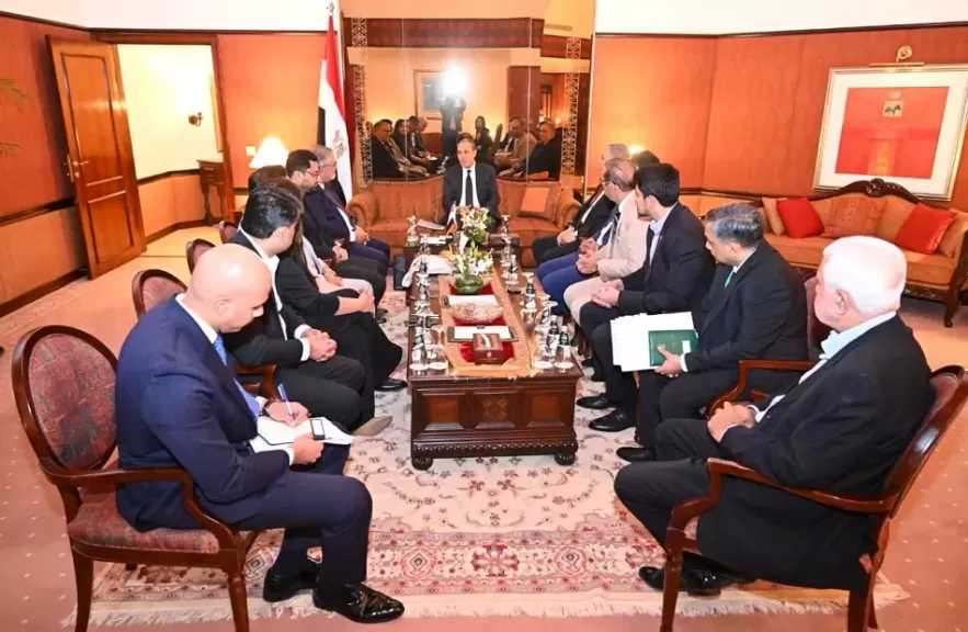وزير الخارجية يلتقي قيادات غرف التجارة والصناعة ومسئولي كبرى الشركات الباكستانية