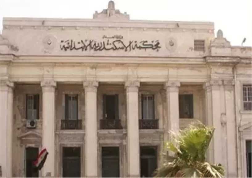 تطورات جديدة.. جهات التحقيق تستدعى أولياء أمور والطلاب بواقعة تعدى عامل عليهم فى مدرسة بالإسكندرية