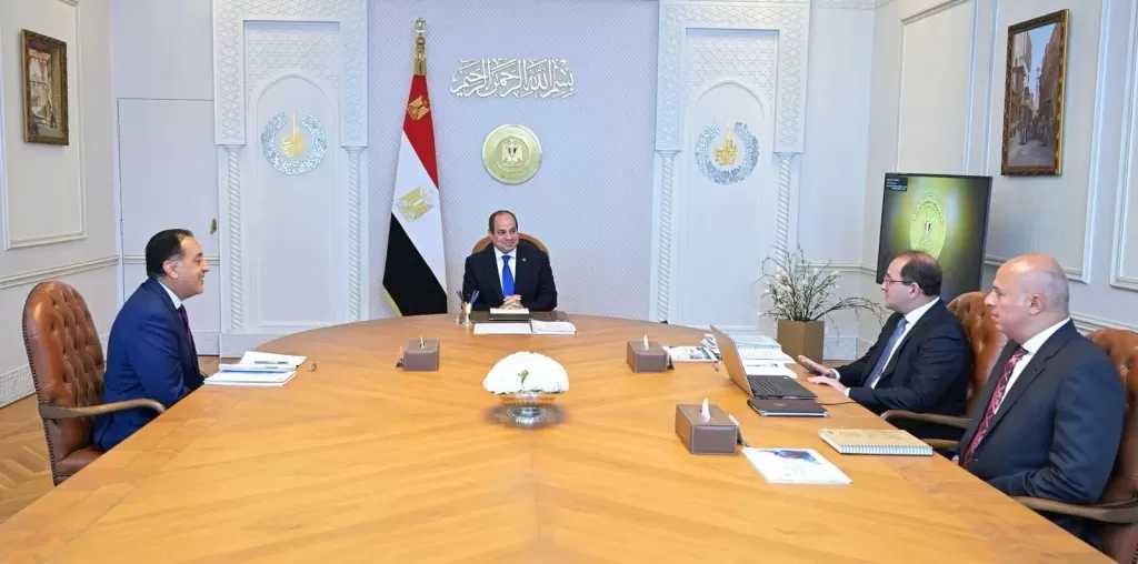 الرئيس السيسي يطلع على ملامح وتفاصيل حزمة التسهيلات الضريبية الثانية (تفاصيل)