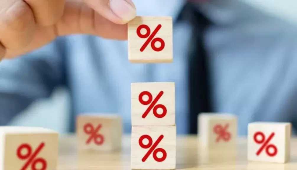 بنك الكويت الوطني يتوقع خفض أسعار الفائدة في مصر 6% خلال عام 2026