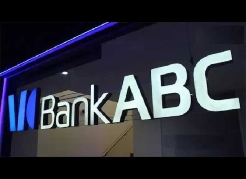 بنك ABC مصر يتواجد في جامعة Eslsca بـ6 أكتوبر لتقديم هدايا وأنشطة مميزة للعملاء