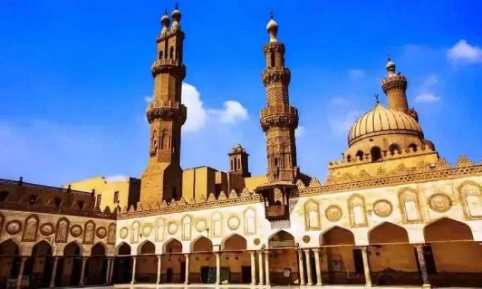 الملتقى الفقهي بالجامع الأزهر يناقش اليوم قضية الطلاق