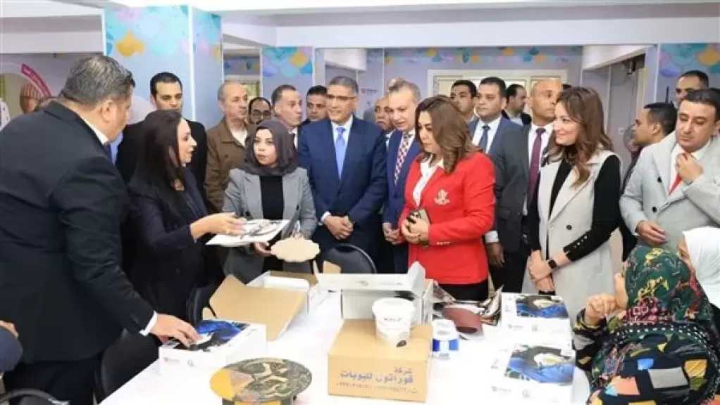وزيرتا التضامن والتنمية المحلية ومحافظ الجيزة يفتتحون المجمع الخدمي بمساكن روضة السودان