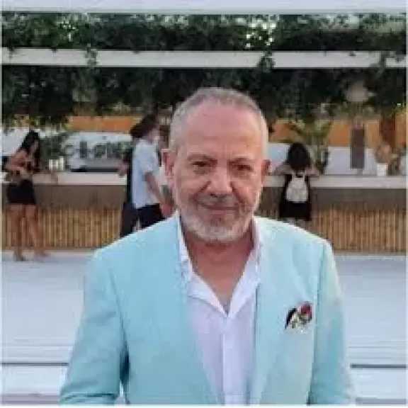 محمد محمود يخوض أول بطولة مطلقة له في مسلسل بيت بابا