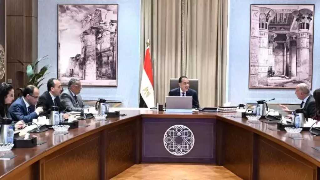 رئيس الوزراء يناقش عددا من الفرص الاستثمارية بمنطقة المثلث الذهبي مع القطاع الخاص