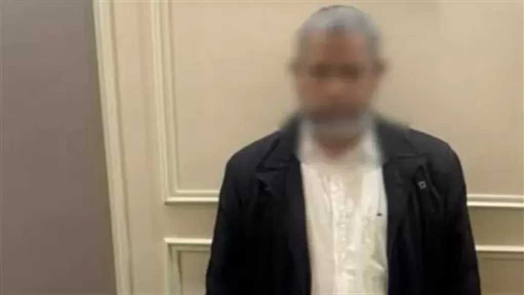 ضبط مسن يوزع كروت دعائية أمام لجنة انتخابية بالمنيا
