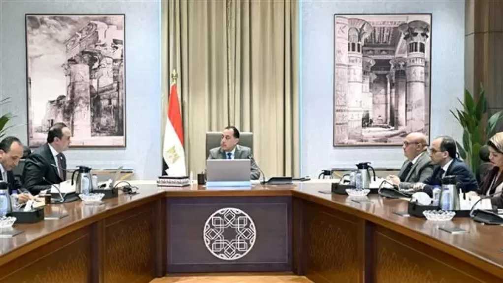 رئيس الوزراء يُتابع استعدادات المرحلة الثانية للتأمين الصحي الشامل