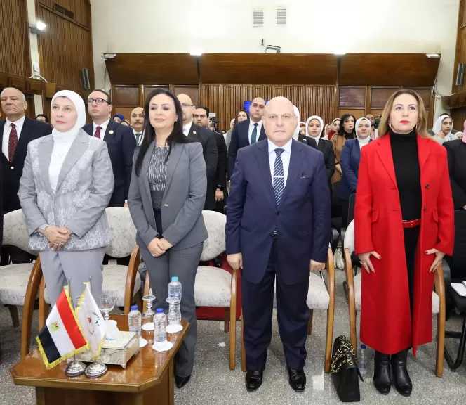 رئيس النيابة الإدارية يشارك في مؤتمر الأبعاد الاجتماعية والقانونية للذكاء الاصطناعي