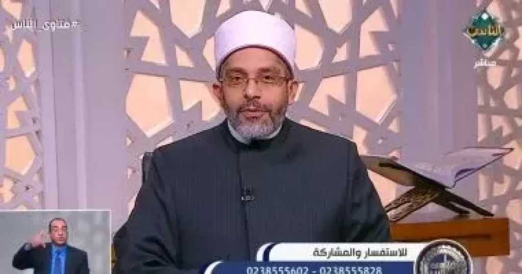 هل دعاء الأم على أولادها وقت الغضب يُستجاب؟.. أمين الفتوى يجيب