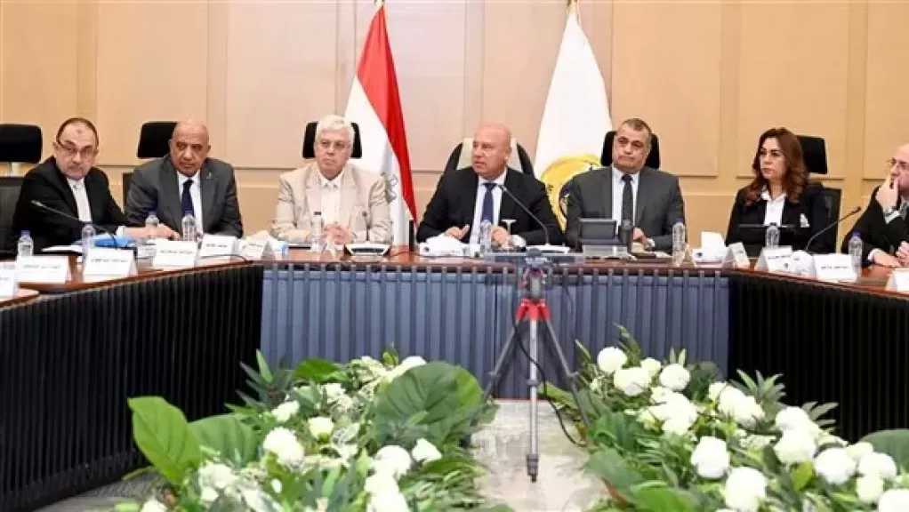 وزير الصناعة والنقل يترأس الاجتماع السادس والثلاثين للمجموعة الوزارية للتنمية الصناعية