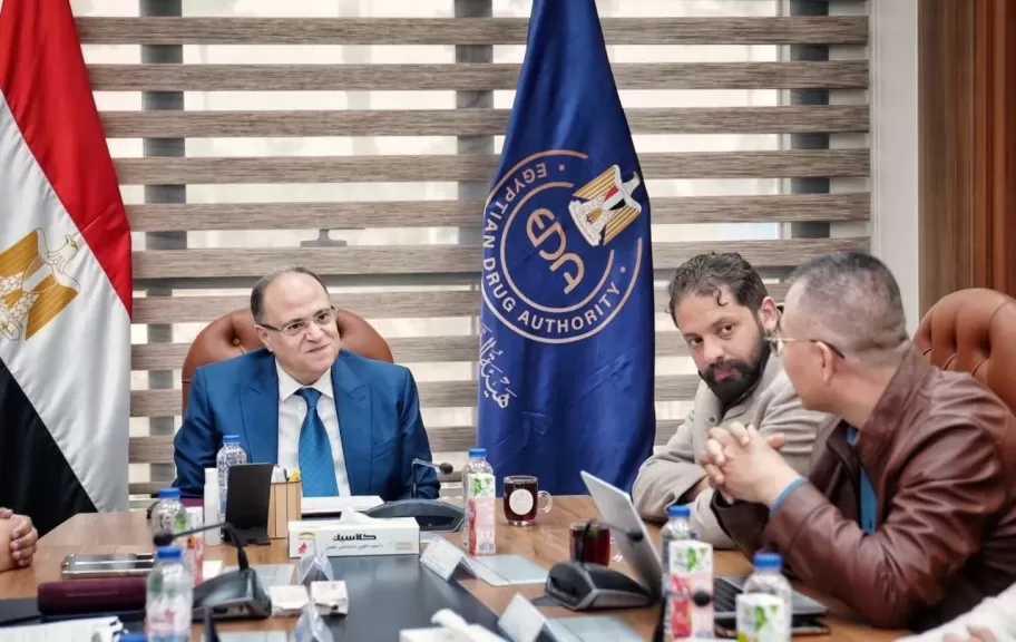 هيئة الدواء المصرية تبحث مع شركة شينزن رويان الصينية سبل التعاون في مجالات التكنولوجيا الحيوية