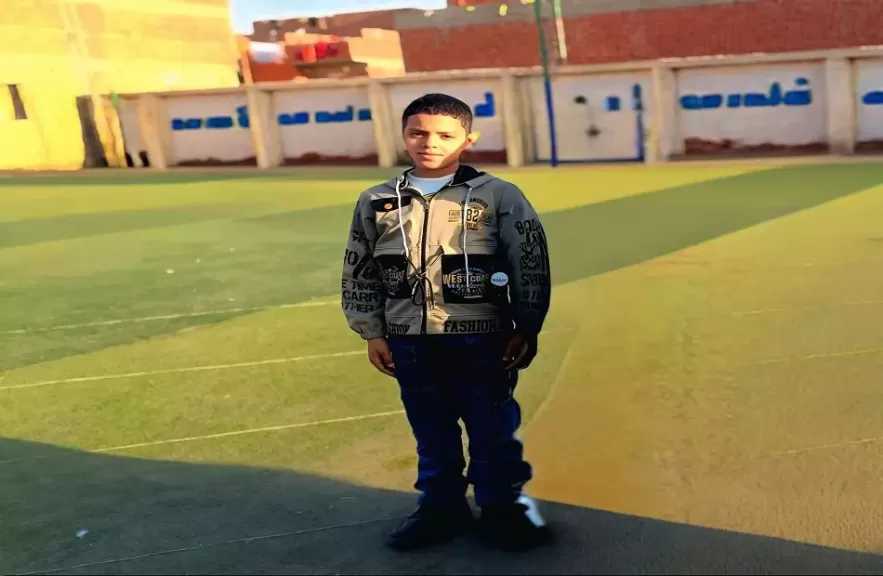مصرع طفل دهسه جرار زراعي أثناء سيره بالشارع في العياط