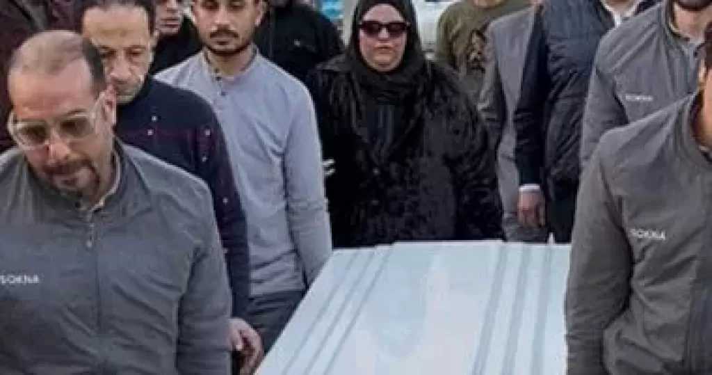 تشييع جثمان نيفين مندور بحضور المقربين