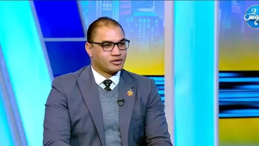 سبوبة ”اللايف كوتش”.. استشاري صحة نفسية يفتح النار على مدعي التخصص