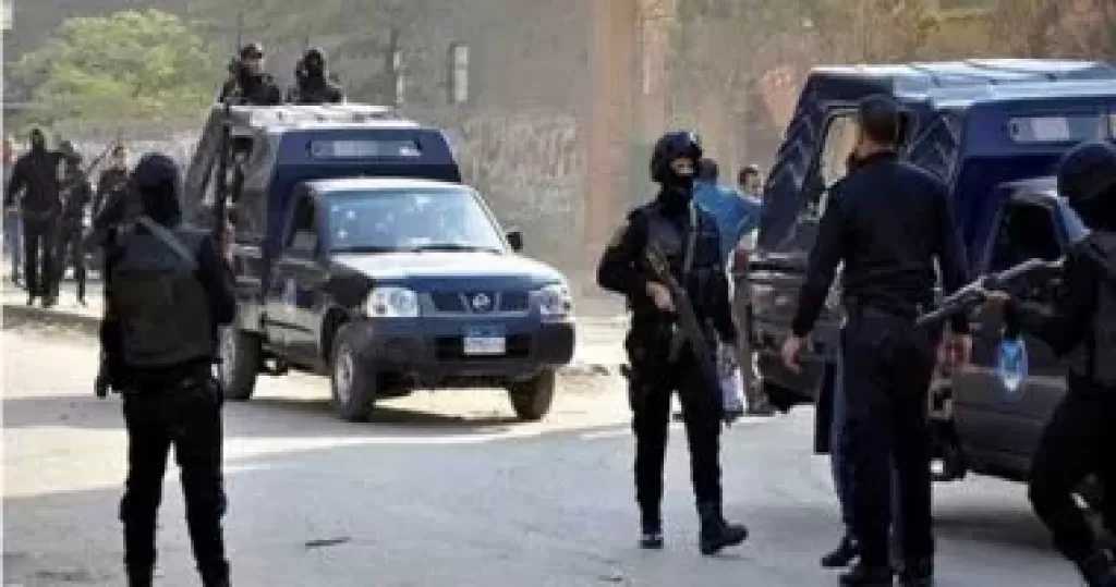 نشوب مشاجرة وإصابة شخصين إثر تعرض سيدة لمعاكسة في أبو النمرس