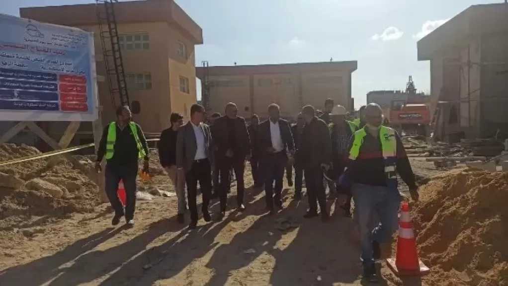 رئيس الجهاز التنفيذي لمياه الشرب والصرف الصحي يتفقد عددًا من المشروعات بالإسكندرية