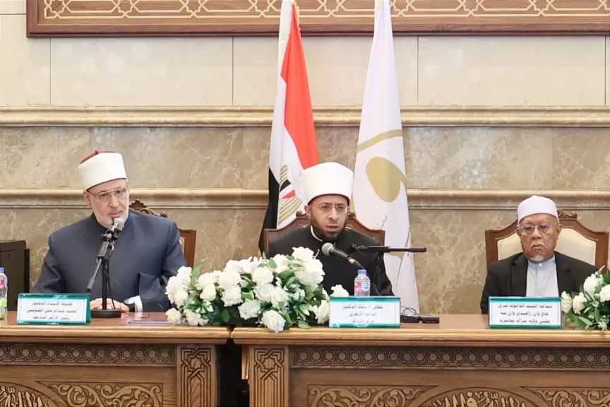 وكيل الأزهر يلقي محاضرة لعلماء ماليزيا حول ”منهج التعامل مع الشبهات”.. صور