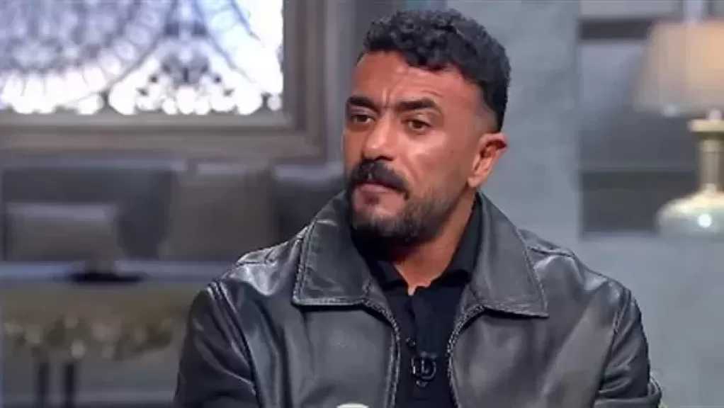 أحمد العوضي ينشر صورة جديدة من كواليس مسلسل علي كلاي.. شاهد