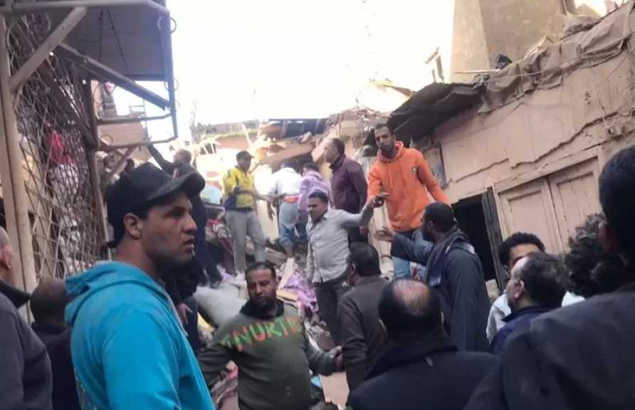 انهيار عقار من 5 طوابق في إمبابة.. وجهود للبحث عن ضحايا أسفل الأنقاض