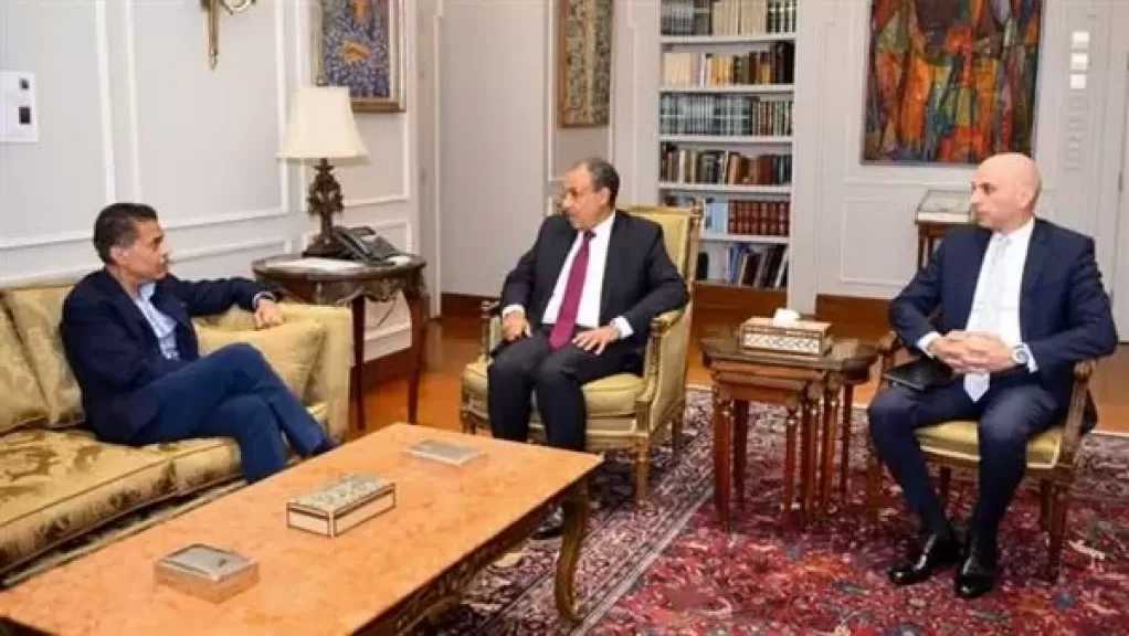 وزير الخارجية يلتقي الإعلامي الأمريكي ”فريد زكريا”