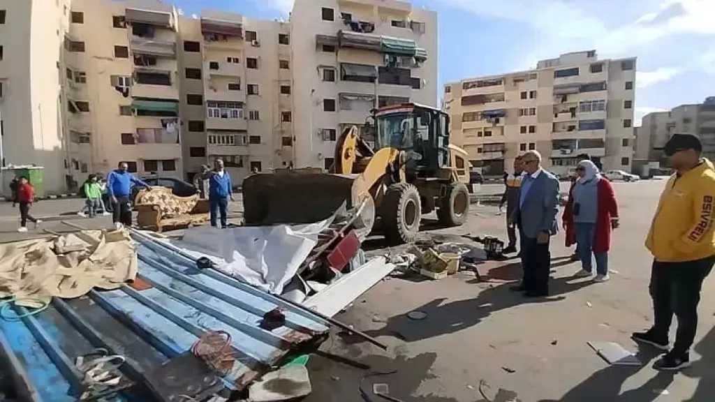 حملة مكثفة في بورسعيد لإزالة إشغالات الخردة بشوارع الزهور والضواحي