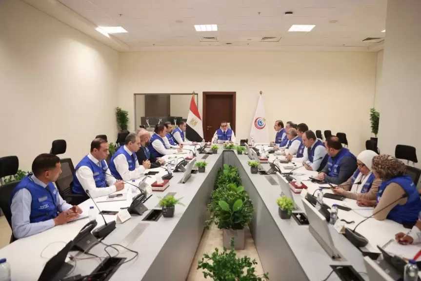 وزير الصحة يترأس غرفة الأزمات والطوارئ لمتابعة تنفيذ خطة التأمين الطبي لاحتفالات رأس السنة وأعياد الميلاد المجيد