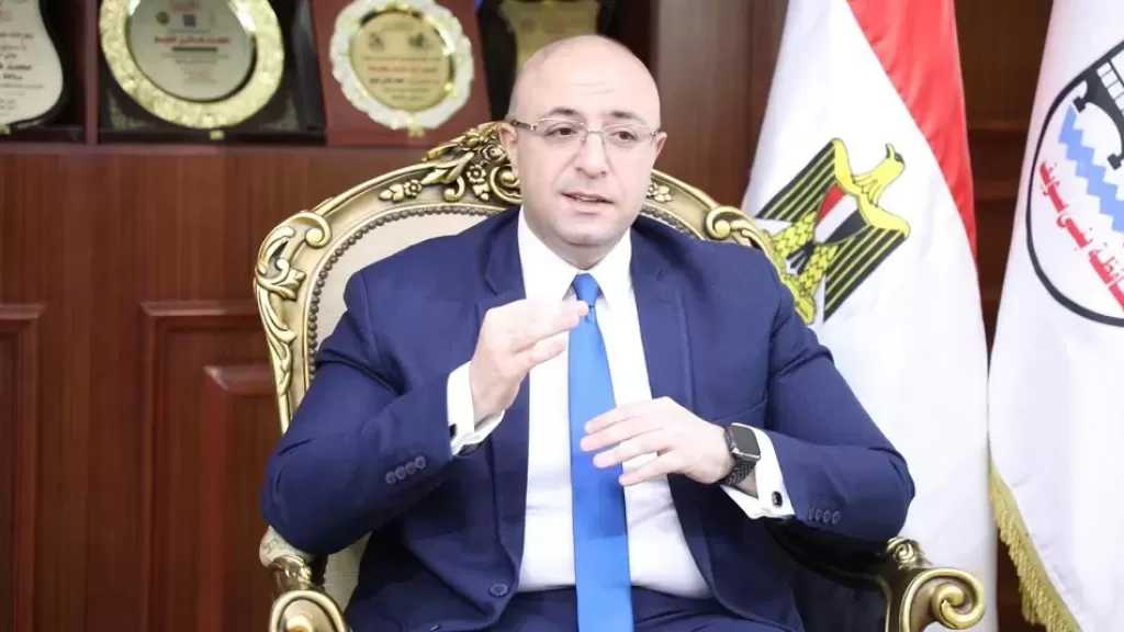 محافظ بني سويف يُناقش جهود مديرية الزراعة